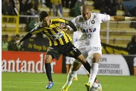 Apos-duas-faltas,-Atletico-PR-confirma-rescisao-do-contrato-de-Adriano