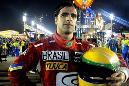 Ator-que--virou--idolo-da-Formula-1-na-Sapucai-diz--Brinquei-de-ser-Senna-