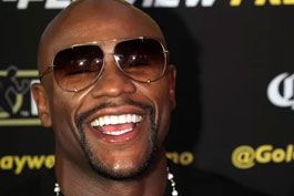 Curtinhas-Mayweather,-ao-falar-de-Ronda,-diz-que-nao-sabe-quem-e-ele