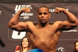 Daniel-Cormier-estreia-em-sexto-lugar-no-ranking-dos-pesos-meio-pesados