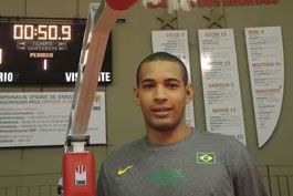 Ex-ajudante-de-pedreiro-treina-com-a-selecao-e-sonha-com-vaga-no-Mundial