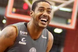 Ex-jogador-do-Boston-Celtics,-pivo-Fab-Melo-e-reforco-do-Paulistano