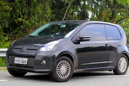 Flagra-surpreendemos-a-versao-duas-portas-do-VW-Up-