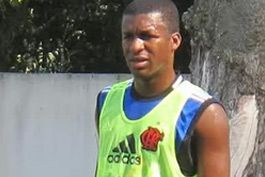 Flamengo-espera-contar-com-Erazo-para-partida-contra-o-Macae