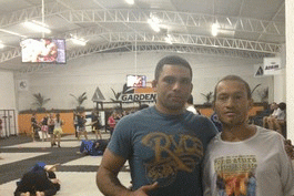 Hannibal-do-UFC-da-pontape-inicial-na-carreira-com-capoeira-na-infancia