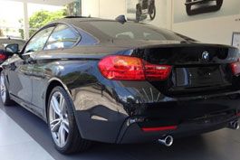 Ja-nas-lojas,-novo-cupe-BMW-435i-custa-R--299