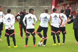 Ney-apresenta-variacoes-taticas-e-ganha-a-confianca-do-grupo-no-Fla