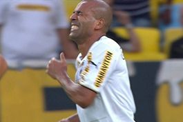 Pacotao-do-Bota-Sheik-decide-em-dia-de-vaias-a-Julio-Cesar-e-varias-camisas