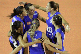 Pinheiros-bate-o-Barueri-da-musa-Mari-Paraiba-e-volta-a-vencer-na-Superliga