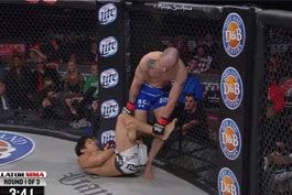 Rampage-e-King-Mo-vencem-e-vao-disputar-final-de-GP-do-Bellator
