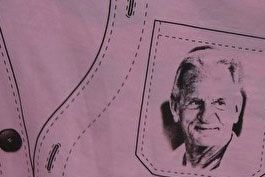 Silverstone-vira-mar-de-rosa-em-tributo-a-pai-de-Button,-falecido-em-janeiro