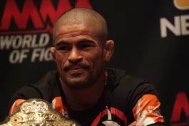 Toquinho-deve-enfrentar-Jon-Fitch