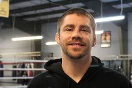 Treinador-de-Dillashaw-pensa-em-Raphael-Assuncao-para-proxima-luta