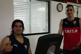 Vitoria-anuncia-contratacao-do-goleiro-paraguaio-Roberto-Fernandez
